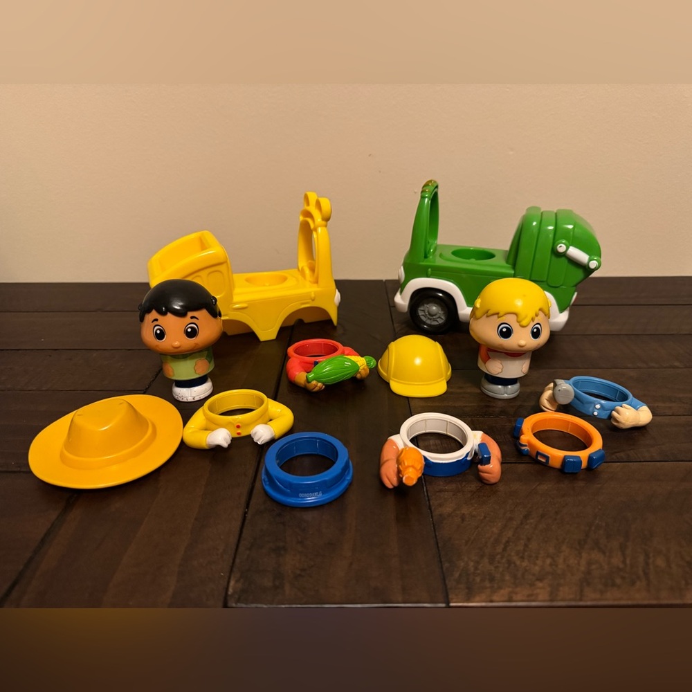 SPIN MASTERS POP ON PALS MIX N MATCH Toy Set